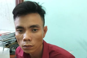 Tên trộm bẻ ngược camera an ninh lên trời để lấy 250 triệu