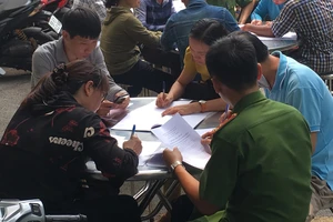 Hàng chục người đến công an tố cáo Alibaba