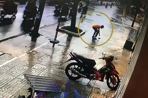 Tình tiết bất ngờ trong vụ ‘trộm xe quay lại xin ví’