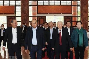 Tổng Bí thư, Chủ tịch nước Nguyễn Phú Trọng, Thủ tướng Nguyễn Xuân Phúc, Chủ tịch Quốc hội Nguyễn Thị Kim Ngân đến dự Hội nghị. (Ảnh: Trí Dũng/TTXVN)