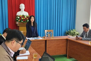 Phó Chủ tịch UBND TP Đà Lạt thông tin về việc hai chủ tịch phường tụ tập sử dụng chất kích thích. Ảnh: THÔNG XANH