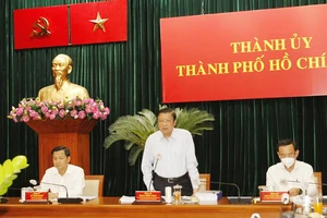 Trưởng Ban Nội chính Trung ương làm việc với Thường trực Thành ủy TP.HCM