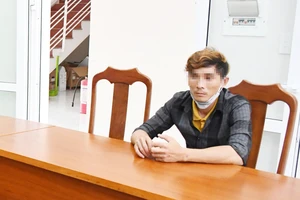 Nợ nần, người đàn ông báo tin giả bị 3 người chặn đường cướp tiền, vàng