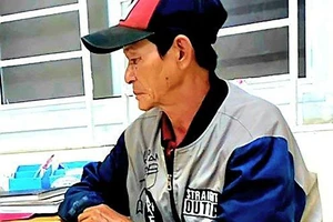 Trộm xe máy của người bị tai nạn