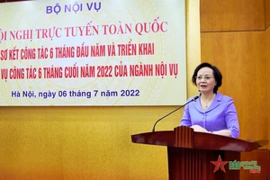 Tập trung giảm bộ máy, giảm người hưởng lương từ ngân sách