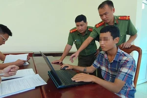 Thanh niên ở Đắk Lắk lên mạng khoe đánh sập 20 trang web