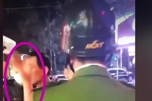 Điều tra 1 người đàn ông tát vào mặt chiến sĩ công an ở Thanh Hóa