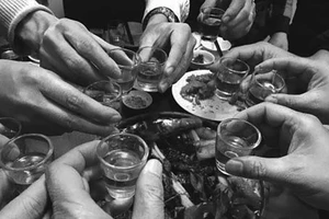 Giám đốc Công an Quảng Trị thông tin về clip 'hôn nhau trong cuộc nhậu'