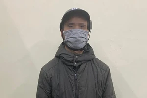 Công an xác định được kẻ quấy rối nữ sinh trước cổng trường Đại học Thương mại