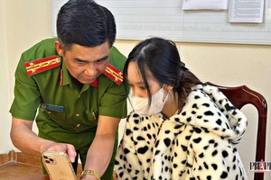 Clip nhóm 5 người đánh cô gái: Công an Đà Lạt làm việc với những người liên quan