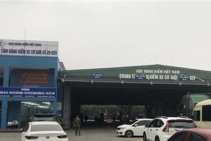 Hà Nội: Công an tìm người liên quan đến vụ nhận hối lộ tại trung tâm đăng kiểm