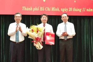 Thành ủy TP.HCM có tân Trưởng ban Dân vận và Chánh Văn phòng