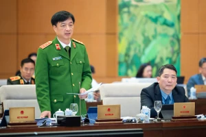 Cần làm rõ đề xuất 'dao có tính sát thương cao' là vũ khí