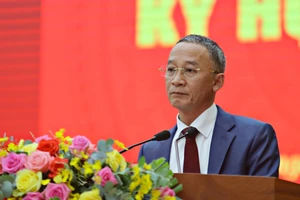 Chủ tịch tỉnh Lâm Đồng xin vắng mặt cuộc họp của Chính phủ