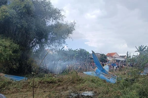 Một máy bay quân sự rơi ở Quảng Nam