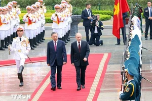 Chủ tịch nước Tô Lâm chủ trì lễ đón Tổng thống Nga Vladimir Putin