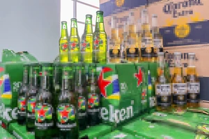 Phát hiện 2.800 chai bia Heineken, Corona không rõ nguồn gốc