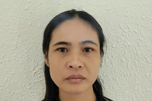 Nữ giúp việc dùng chiêu trò để lấy tiền của người ngước ngoài đi thuê nhà