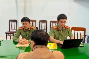 Bị phạt 7,5 triệu đồng vì chia sẻ thông tin xúc phạm lãnh đạo Đảng