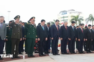 Tổng Bí thư Tô Lâm dâng hương tưởng niệm các anh hùng liệt sĩ tại Đà Nẵng