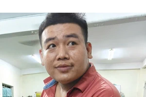 Giả cán bộ tình báo để lừa tiền dân