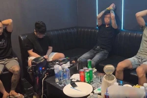 Để khách sử dụng ma túy, chủ quán và nhân viên bị bắt 