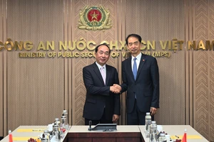 Thứ trưởng Bộ Công an Trần Quốc Tỏ tiếp Đại sứ Trung Quốc Hà Vĩ