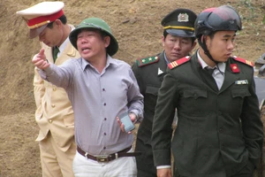 Không có chuyện hứa thưởng 10% cho người phát hiện gỗ sưa tiền tỉ