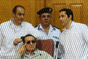 Ba cha con cựu tổng thống Ai Cập Hosni Mubarak bị đề nghị án tử hình