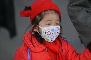 Gió độc Trung Quốc gây bệnh Kawasaki cho trẻ em Nhật?