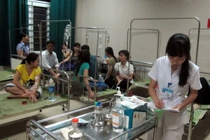 Lý giải nguyên nhân hàng trăm công nhân Thanh Hóa bị ngộ độc