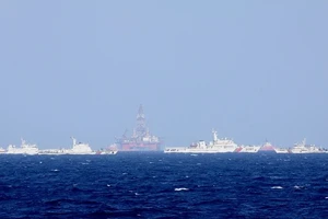 Tàu TQ thay đổi chiến thuật, tìm mọi cách “bẫy” tàu VN để quay phim