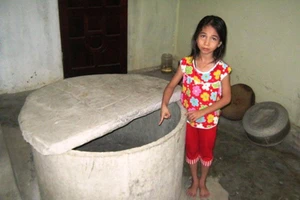 Người lạ mặt dũng cảm cứu bé gái lớp 4 bị rơi xuống giếng