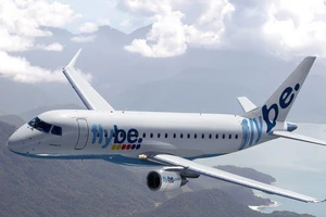 Cánh tay giả của cơ trưởng bất ngờ bị rơi khi máy bay hạ cánh