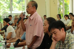 Bộ TN&MT đối thoại với các hộ dân Cồn Dầu