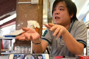 Chủ hàng bán iPhone 6 lừa bị tính 'phí bảo hành' giá cắt cổ ở khắp nơi