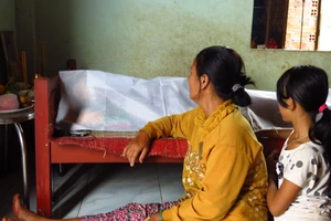 'Bình thường 1-2 giờ sáng anh về, hôm nay tôi chờ mãi không thấy anh đâu'