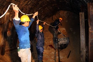 Vụ sập hầm thủy điện: Chi tiết về 12 người bị kẹt trong lòng đất 