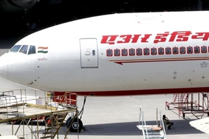 Cơ trưởng đánh nhau với thợ máy ngay trong buồng lái trước giờ cất cánh