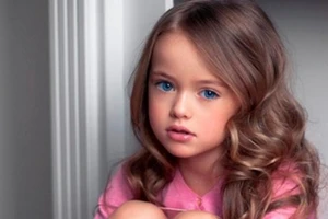 Ngắm vẻ thiên thần của người mẫu nhí xinh đẹp nhất thế giới