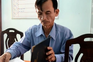 Đến lượt nhím giảm nghèo 'lạc' vào nhà 'quan'