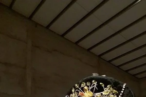 Những 'đại gia' âm thầm đứng sau thần đồng Đức Vĩnh