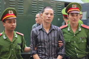 Chưa thể xét xử nguyên phó ban tổ chức quận ủy thuê giết người