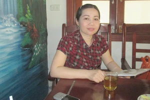 Kiểm điểm nữ hiệu trưởng nhắn tin 'độc' cho giám đốc sở