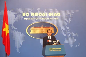 Tàu thăm dò dầu khí TQ đã ra khỏi vùng biển VN