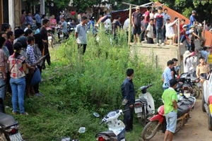 Thảm sát Yên Bái: Đưa thi thể 4 nạn nhân về an táng