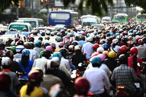 Đến lượt Bộ Tài chính kiến nghị bỏ thu phí xe máy