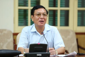 Rối loạn xét tuyển: Bộ trưởng Phạm Vũ Luận 'xin nhận trách nhiệm'