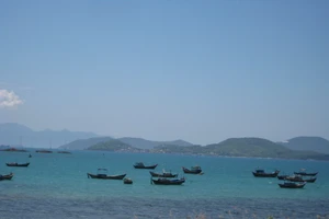 Viết tiếp bài 'Để bảo vệ tên gọi 'Biển Đông' cho Việt Nam'