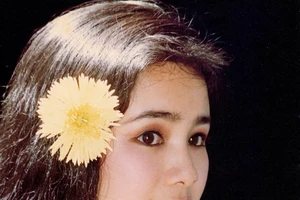 Nhan sắc 'lá ngọc cành vàng' của Thu Hà thập niên 90